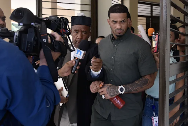 Image default