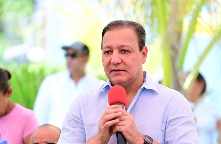 Image default
